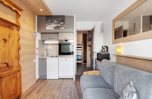 Bergers Apartment | Cozy 52 m² Apartment – Ski-In/Ski-Out Access, Balcony & Wi-Fi in Alpe d'Huez