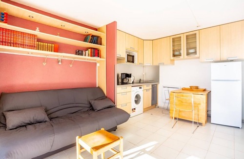Agay Apartment | Cozy Apartment in Agay with Stunning Views