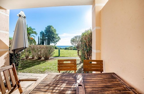 Agay Apartment | Cozy Apartment in Agay with Stunning Views