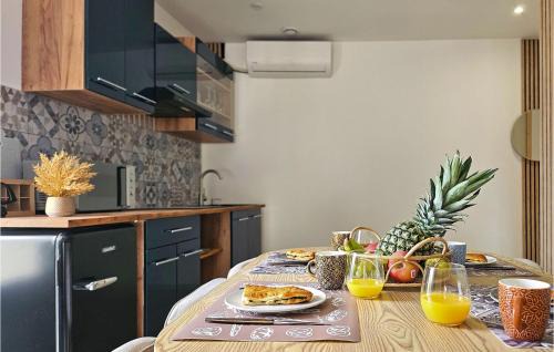 Cierzac Apartment | Cozy Apartment In Cierzac With Wifi