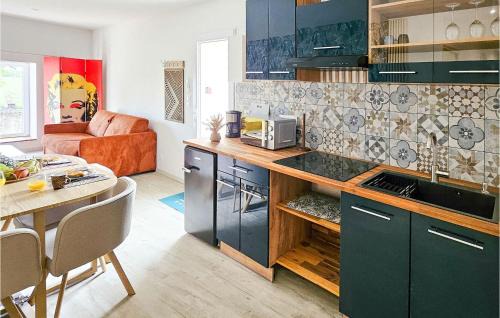 Cierzac Apartment | Cozy Apartment In Cierzac With Wifi