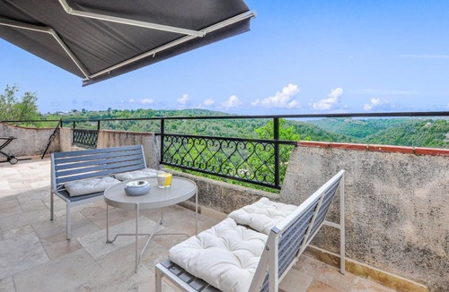 Saint-Jeannet Apartment | Cozy apartment in Saint-Jeannet