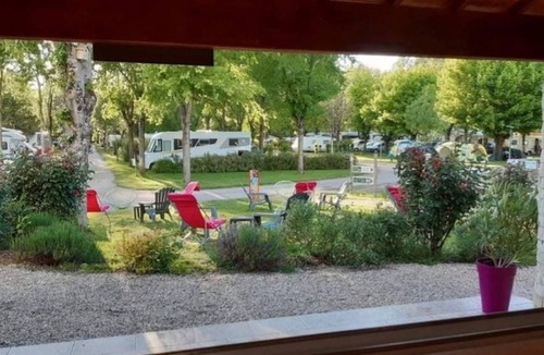 Coulon Ski Chalet | Cozy chalet with terrace for 2 people