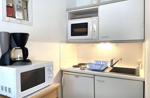 Saint-Gilles-Croix-de-Vie Apartment | Cozy 1BR Apartment Near Beach with Private Garage, Sleeps 3, Saint-Gilles-Croix-de-Vie