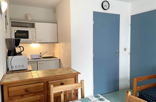 Saint-Gilles-Croix-de-Vie Apartment | Cozy 1BR Apartment Near Beach with Private Garage, Sleeps 3, Saint-Gilles-Croix-de-Vie