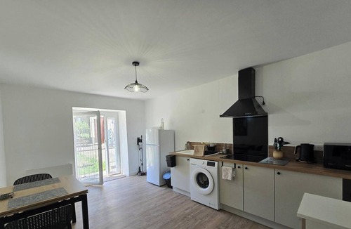 Siorac-en-Perigord Cottage | Cozy gÃ®te with private parking - 2 guests