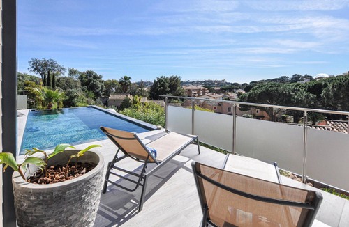 Cavalaire-sur-Mer House | Cozy home in Cavalaire-sur-Mer