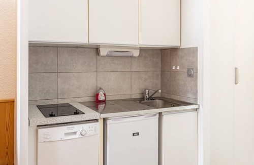 Montgellafrey Apartment | Cozy studio for 2, near ski lift, linen and cleaning included