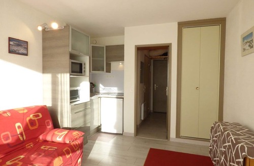 Arette Apartment | Cozy Studio for 4 near Pistes, Ski Locker, Free Parking, Balcony