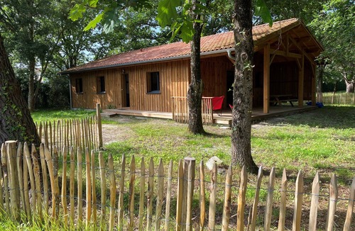 Leon House | Cozy wooden house, air-conditioned, between lake and ocean, near beach & forest - Léon