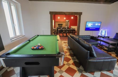 Les Menus Villa | Crazy Villa Champs Corons 61 - Interior heated pool - 2h from Paris - 30p