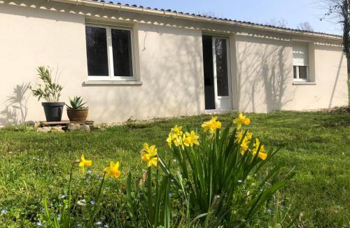 Saint-Georges-Antignac House | Cure bien être A l'orée du Bois