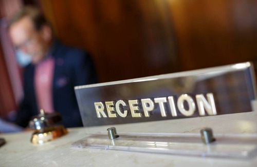 Basiano Hotel | Daniel