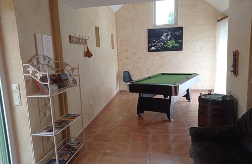 La Jaille-Yvon House | Dans une Superbe Demeure en Pierre LE Logis