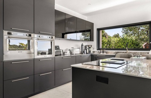 Tourrettes-sur-Loup Villa | Dar Nora – Sea view villa with pool