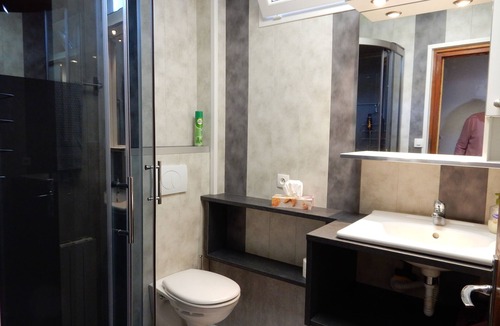 Geu House | Detached house of 65 m2, renovated, with secure court 7 km from Lourdes.