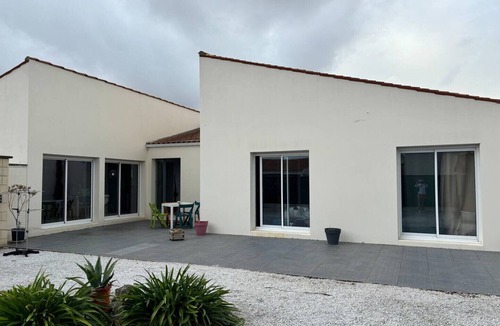 Saujon House | Détente Charentaise - Quiet house with garden