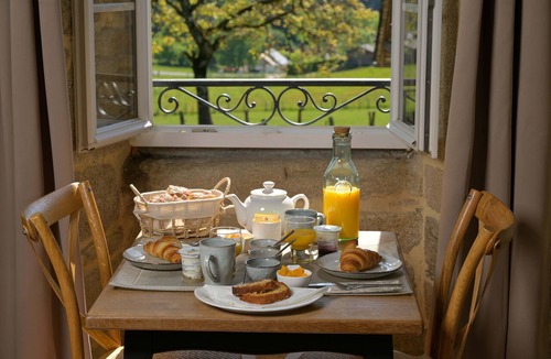 Camps-Saint-Mathurin-Leobazel House | Domaine du Vidal