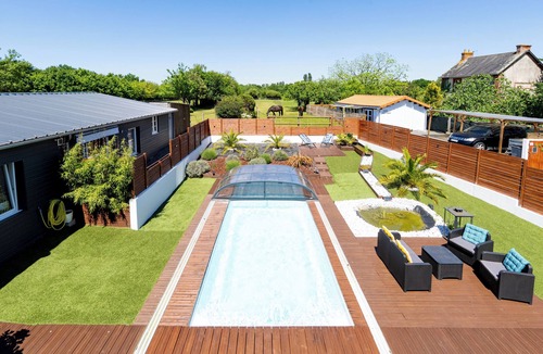 Bois-de-Cene House | Domaine composé de 3 maisons pour 12 personnes avec piscine couverte