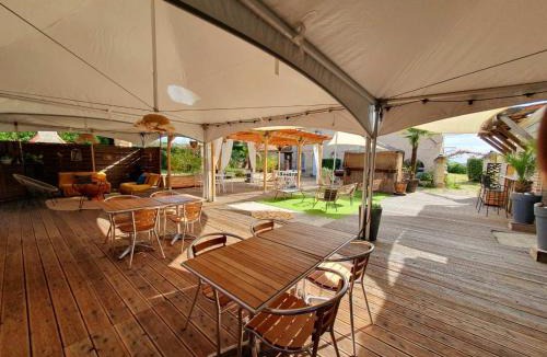 Aiguillon Bed & Breakfast | Domaine du Baraillot - Chambres & Table d'hôtes, Soirée Étape