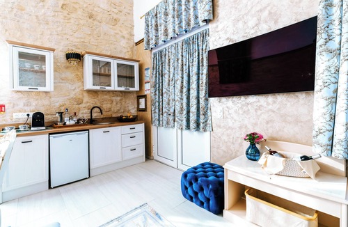 Saint-Gervais House | Domaine Entier de charme Sud-Ouest: Quiet heated swimming pool near Bordeaux 14 people