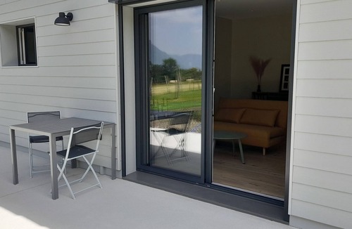 Sainte-Helene-sur-Isere House | Doppelhaushälfte mit Terrasse by Interhome