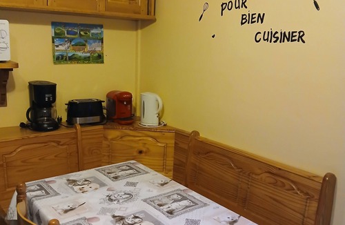 Mont-Dore Apartment | Downtown apartment with an exceptional view of Sancy. 2 bathrooms with toilets.