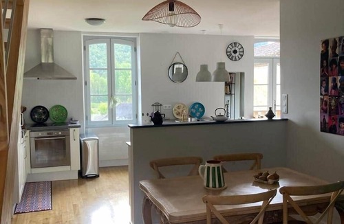 Castelnaud-la-Chapelle Apartment | Duplex"Au château ambulant" au bord de la Dordogne