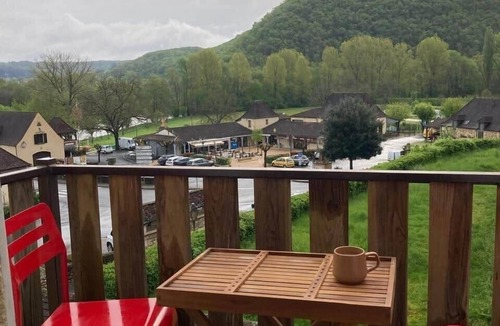 Castelnaud-la-Chapelle Apartment | Duplex"Au château ambulant" au bord de la Dordogne
