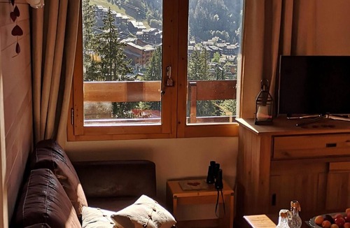 Valmorel Apartment | Duplex with a view of the resort, right on the slopes—Available for Sunday-to-Sunday stays