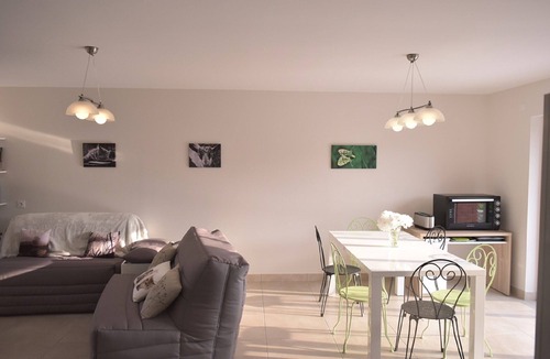 Challain-la-Potherie House | Eco-Gîte, Clef Verte, 4★, 7 hectares, Farm animals, PMR, Anjou Bleu