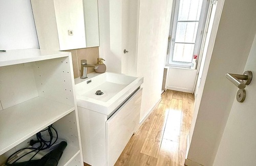 Saint-Serge House | Elegant duplex in angers - 5 bedrooms air conditioner & centre