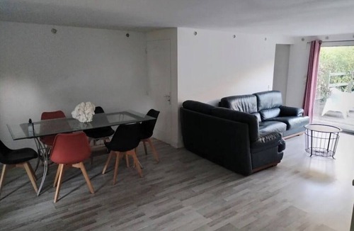 Espiet House | Entire house, private pool, and lush garden (1,500 m²)