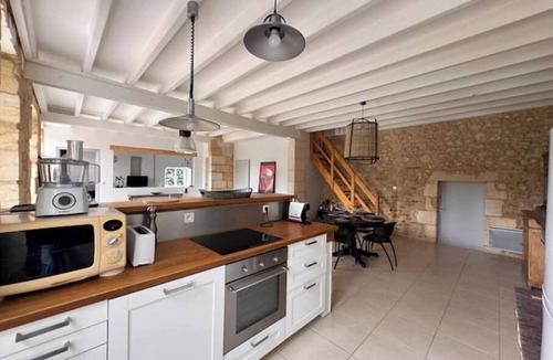 Jau-Dignac-et-Loirac Villa | Entre vignes et océan