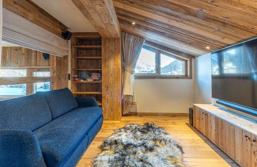 Le Cret Apartment | Exceptional apartment with fireplace and home cinema in Val-d'Isère