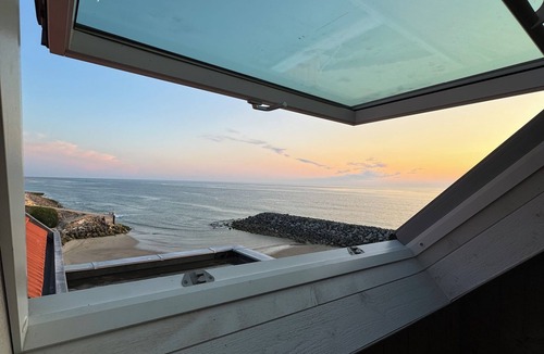 Soulac-sur-Mer Villa | Exceptional Villa Ocean View Private Beach Access