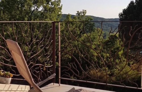 Lissac-sur-Couze Villa | Exclusive Secluded Villa: Truffle Oak Forest, Private Pool & Panoramic Lake View