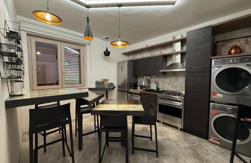 Caltanissetta House | Executive