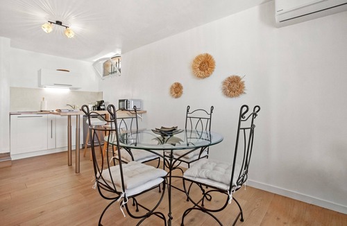 Antheor Villa | F2 Ground Floor Villa La Colline, Sea View, Wi-Fi and Air Conditioning