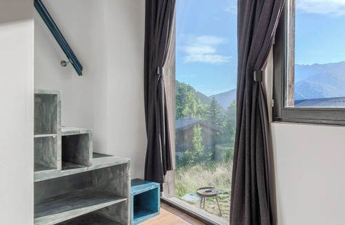 Seez Ski Chalet | Family home with garden and terrace in Séez