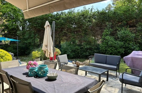 Valbonne Villa | Family or friends villa, pool, A/C, sleeps 8, Valbonne.
