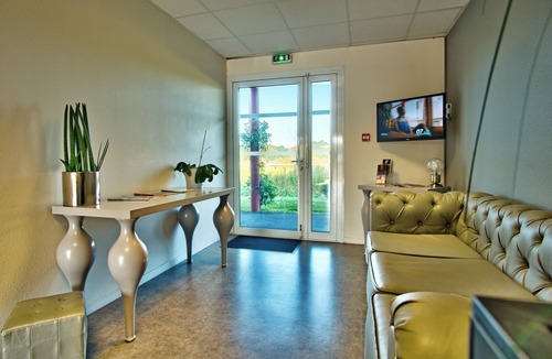 Lahonce Hotel | Family Suite Getaway | 3.4 Miles to Ametzondo Shopping and Dining Center