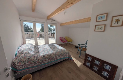 Prefailles Villa | Family villa, sea view, beach and center on foot