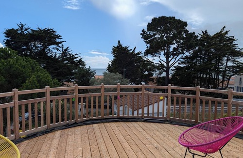 Prefailles Villa | Family villa, sea view, beach and center on foot
