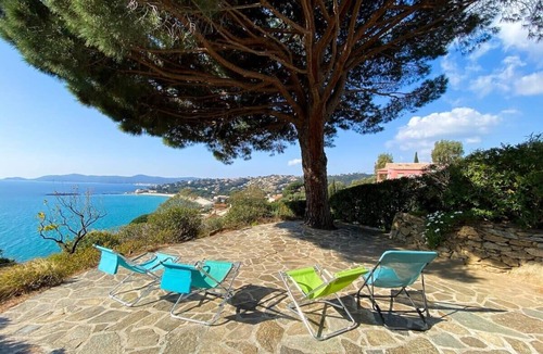 Le Lavandou Villa | Family villa with sea view classified 3* - 8 people