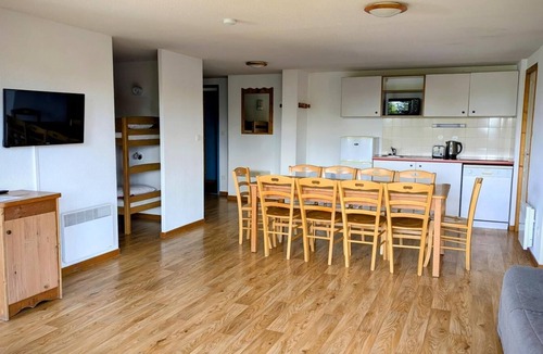 Chamrousse Apartment | Fitness, swimming pool, sauna, balcony, parking, tv, 65m², Chamrousse