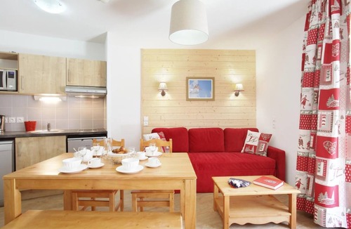 Vaujany Apartment | Fitness, swimming pool, hammam, tv, ski locker, 30-35m², Vaujany