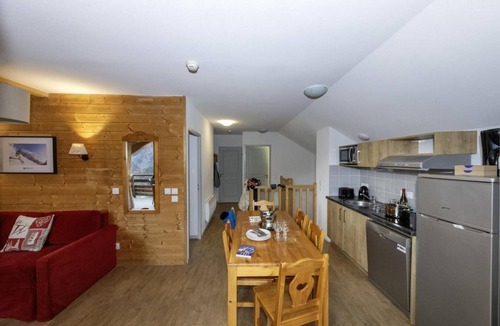 Vaujany Apartment | Fitness, swimming pool, hammam, tv, ski locker, 30-35m², Vaujany