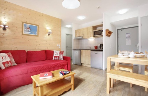 Vaujany Apartment | Fitness, swimming pool, hammam, tv, ski locker, 30-35m², Vaujany