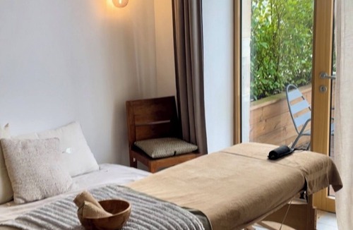 Josse Bed & Breakfast | Five & You